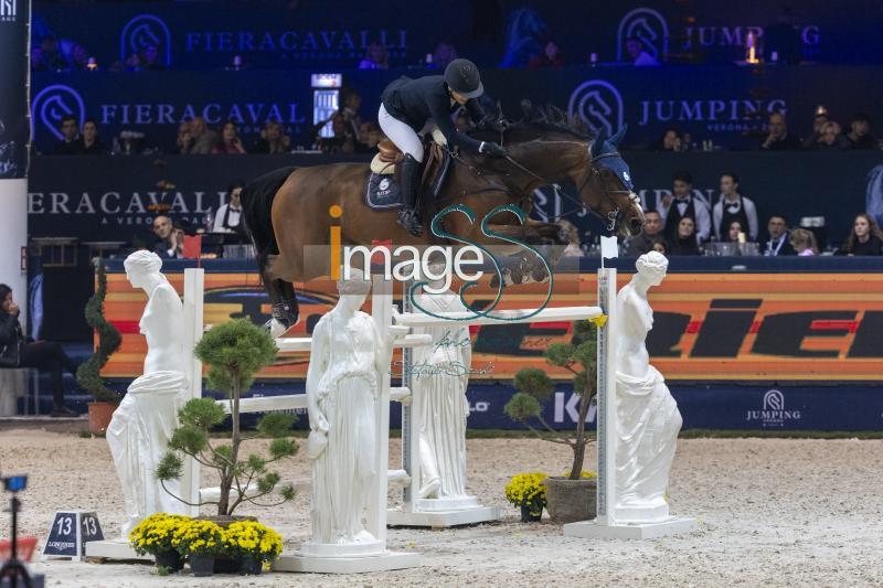 Pezzoli Clara (ITA) riding Fantasia de Beaufour_Verona_20241109_SS359255.jpg